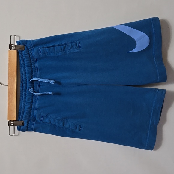 Nike Boys‎ Cotton Shorts Size Medium Blue Large Swoosh - Picture 10 of 10